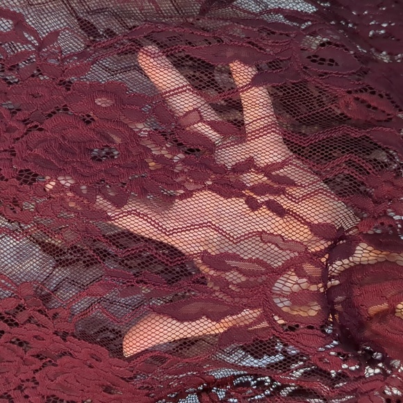 Maroon Lace top - Picture 2 of 4